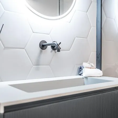 Emilia Palace * Modena